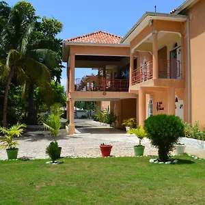 Casa De Shalom 3*, Ocho Ríos Jamaica